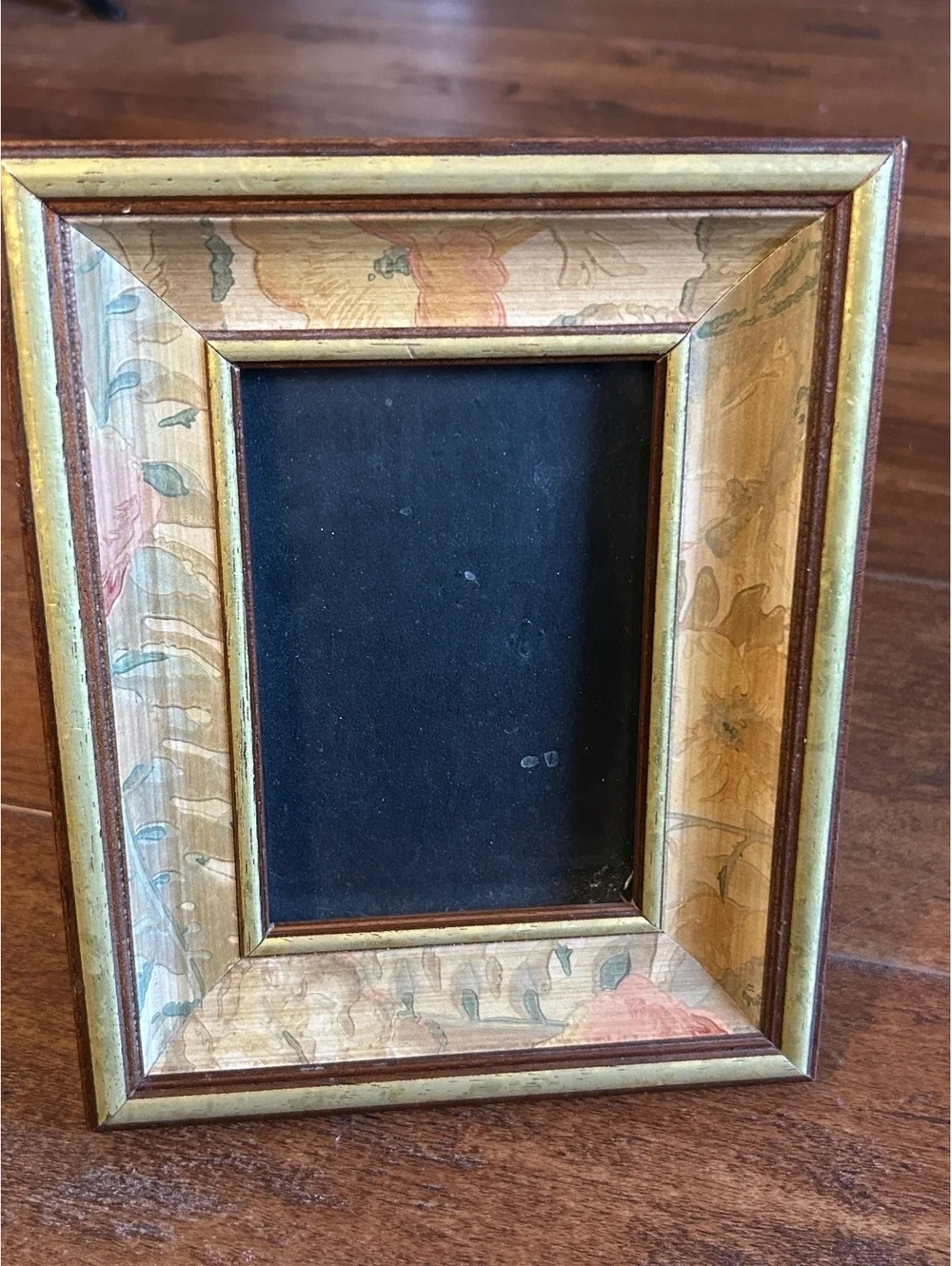 Vintage Floral Pattern Tabletop Photo Picture Frame with Gold Trim